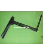 Pravý B sloupek Jeep Wrangler JK Unlimited