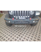 Poškozený přední pevnostní nárazník Jeep Wrangler JL  parkasist Mopar typ