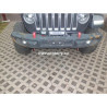 Poškozený přední pevnostní nárazník Jeep Wrangler JL  parkasist Mopar typ