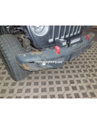 Poškozený přední pevnostní nárazník Jeep Wrangler JL  parkasist Mopar typ