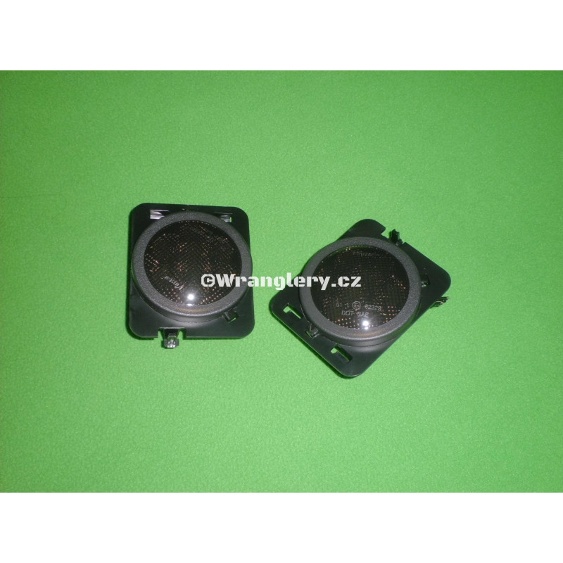 LED kouřové blinkry lemu E homologace, Jeep Wrangler JK, sada